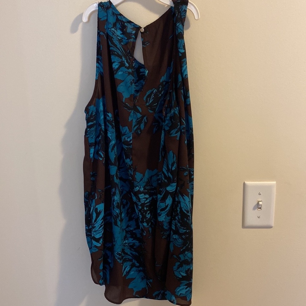 Who What Wear flowy sheer sleeveless blouse size L EUC - Picture 2 of 4